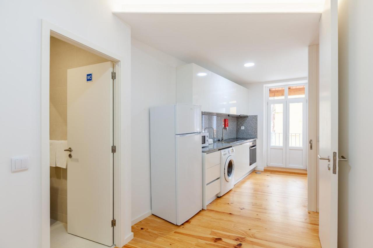 & Apartment